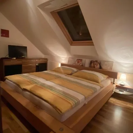 Faaakersee Seahouse Mit Privat Strand * Faak am See
